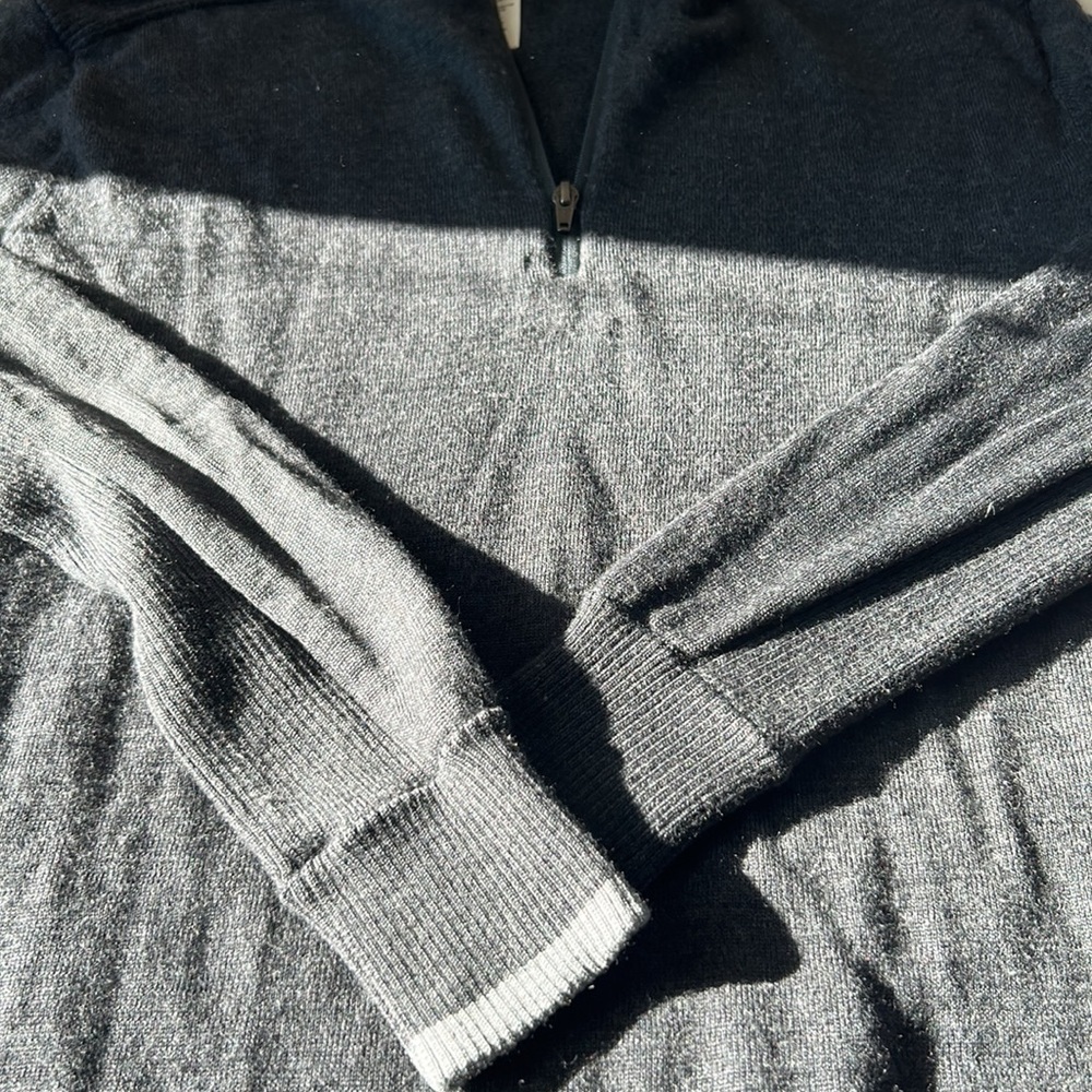 Patagonia 100% Merino Wool - 1/4 zip Sweater - Size L - Picture 5 of 7